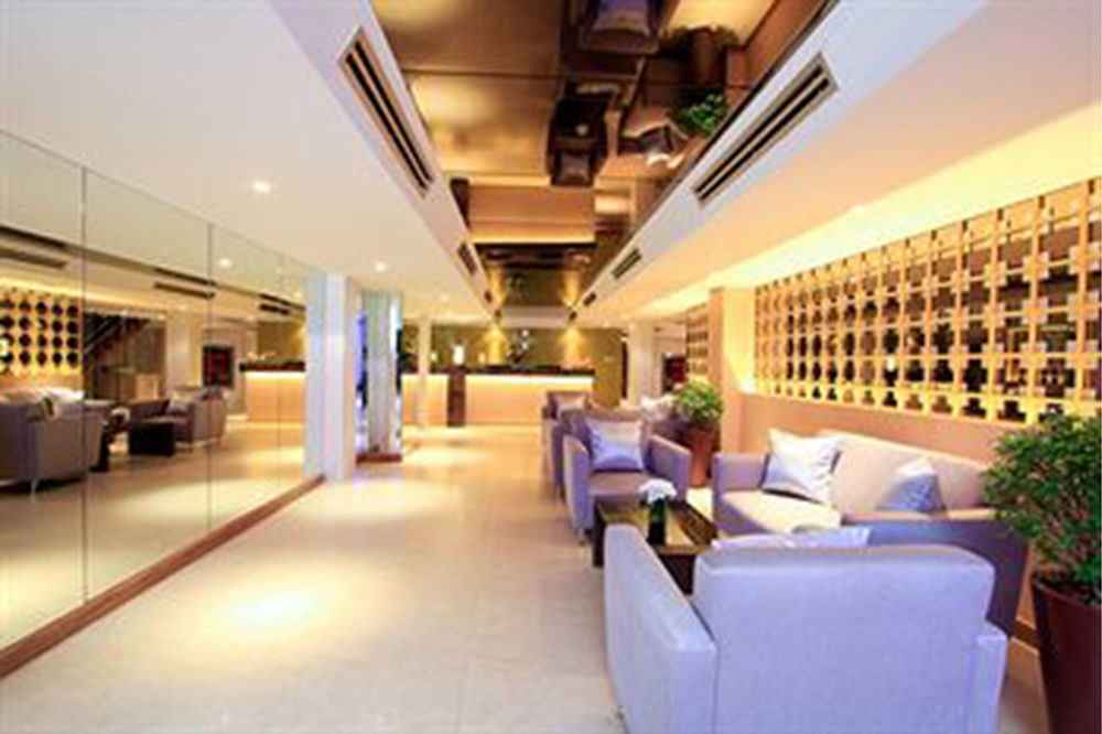 Legacy Hotel Bangkok Sukhumvit Экстерьер фото