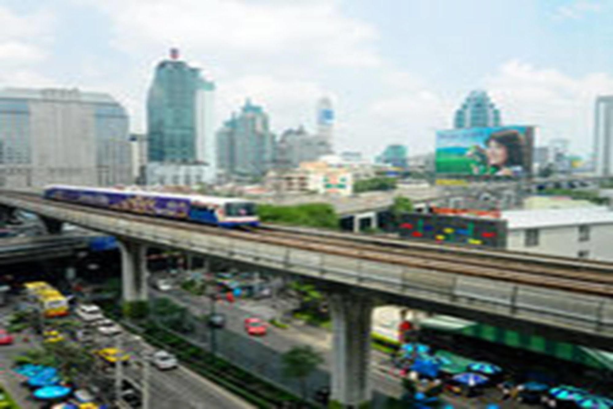 Legacy Hotel Bangkok Sukhumvit Экстерьер фото